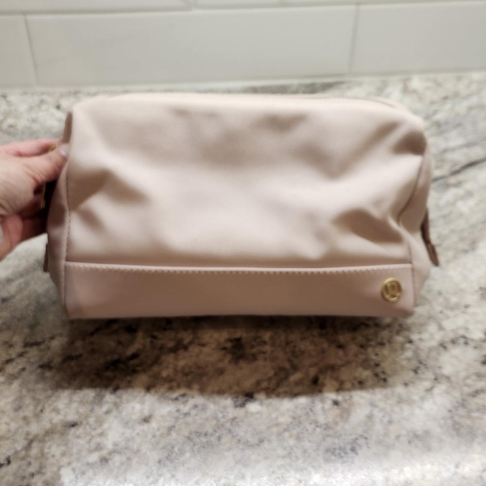 Lululemon Toiletry Bag